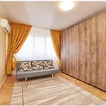 Star Apartment